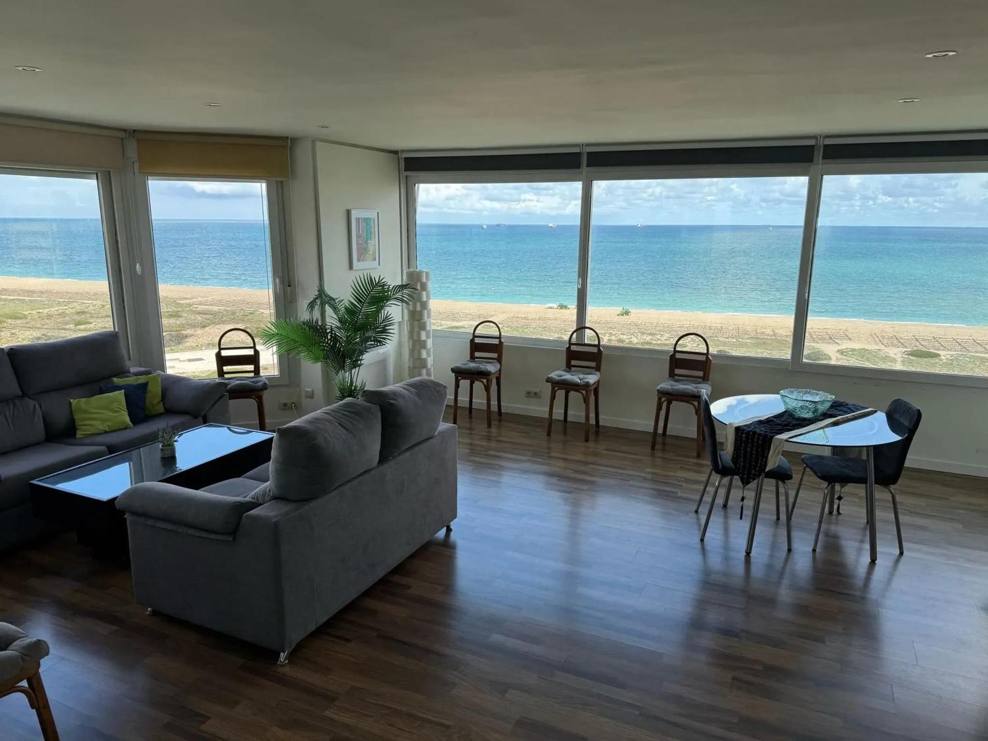 Appartamento Spacious In With Sea View - 160 Sqm